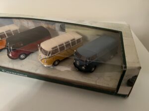 Cararama Set Of 5 x 1:43 Volkswagen VW Vans 